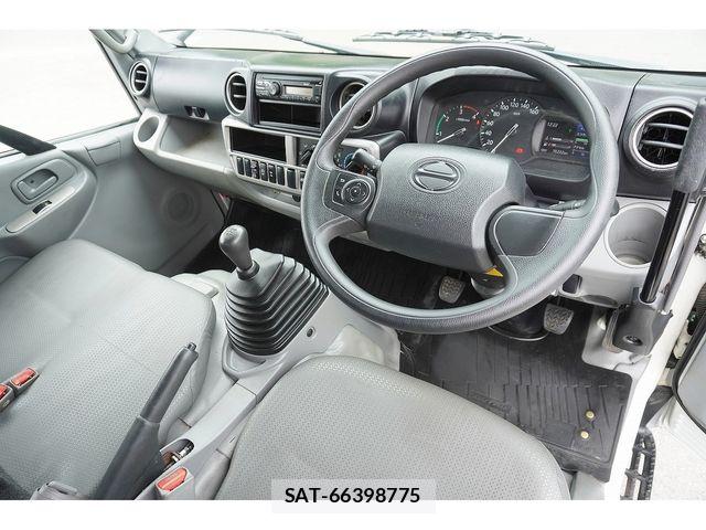 Hino DUTRO 2020-11 7250569-2