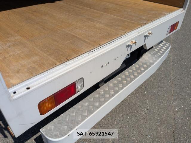 Hino DUTRO 2022-06 7250566-9