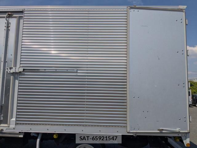 Hino DUTRO 2022-06 7250566-19