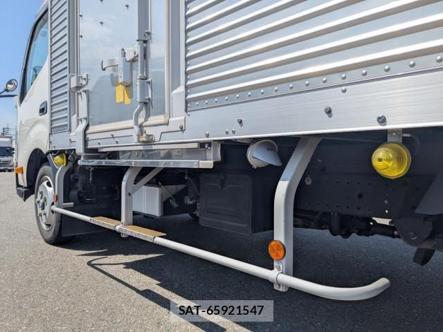 Hino DUTRO 2022-06 7250566-23