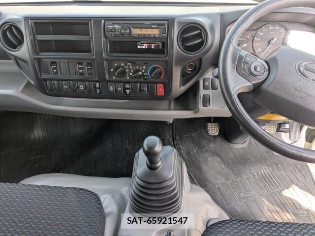 Hino DUTRO 2022-06 7250566-26