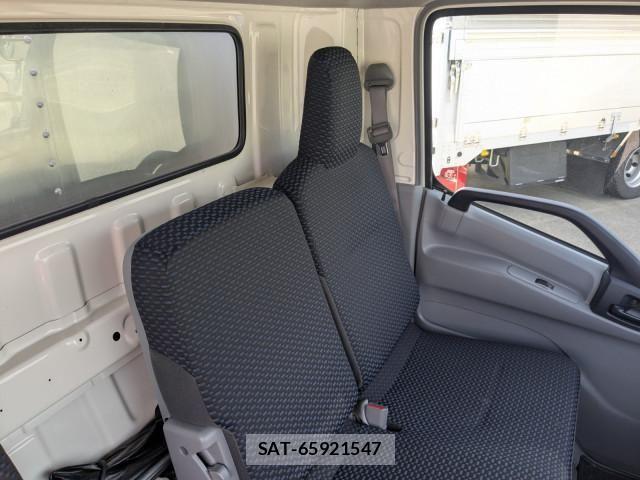 Hino DUTRO 2022-06 7250566-27