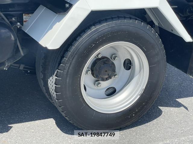 Hino DUTRO 2022-03 7250556-11