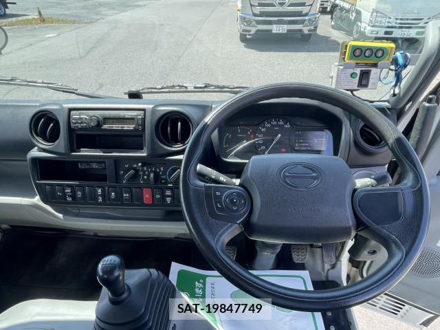 Hino DUTRO 2022-03 7250556-14
