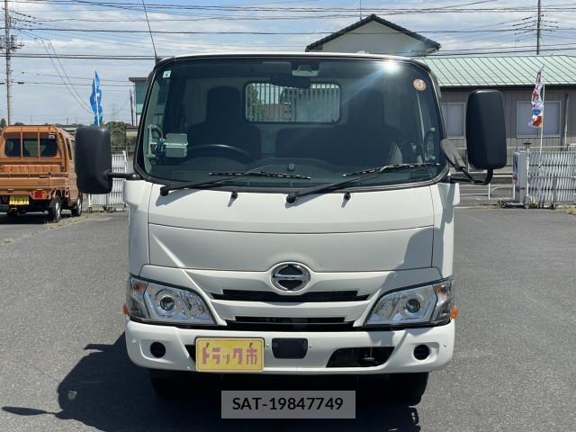 Hino DUTRO 2022-03 7250556-1