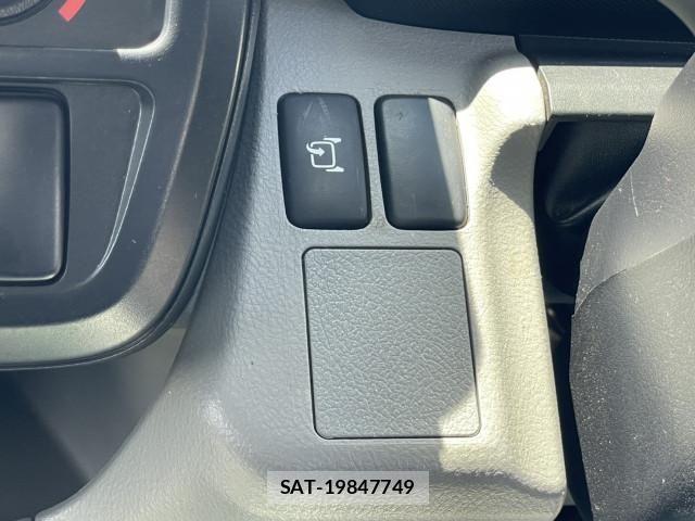 Hino DUTRO 2022-03 7250556-22