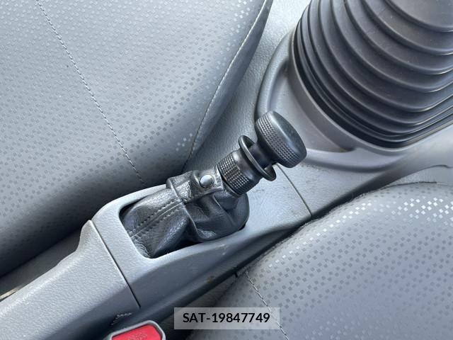 Hino DUTRO 2022-03 7250556-24