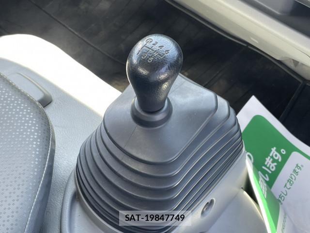 Hino DUTRO 2022-03 7250556-25
