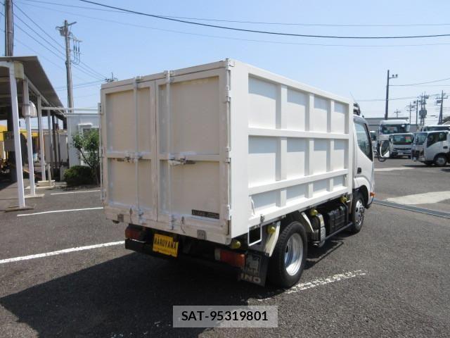 Hino DUTRO 2011-07 7250576-9