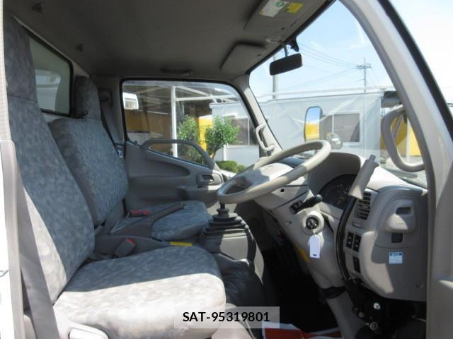Hino DUTRO 2011-07 7250576-17
