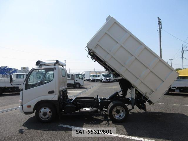 Hino DUTRO 2011-07 7250576-4
