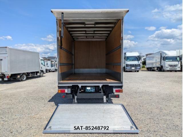 Hino DUTRO 2022-05 7250564-9
