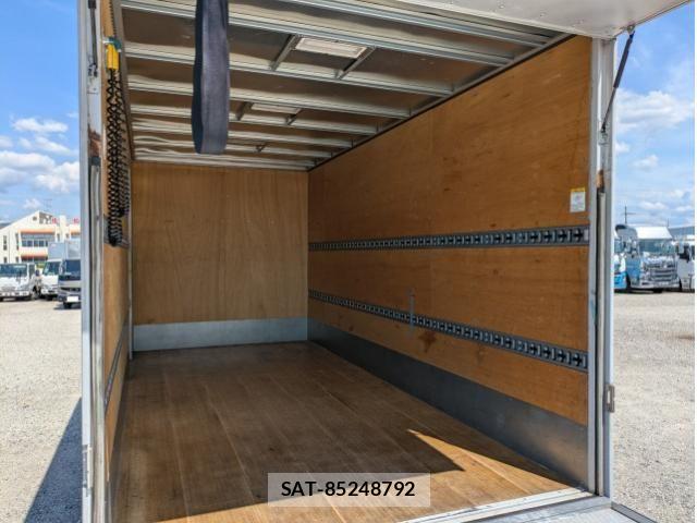 Hino DUTRO 2022-05 7250564-17
