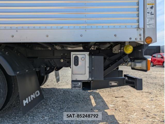 Hino DUTRO 2022-05 7250564-19