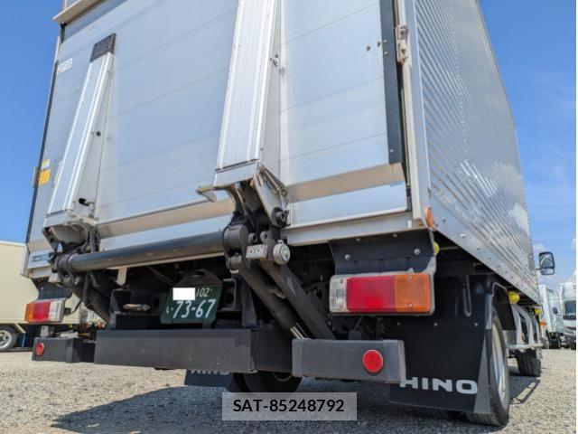 Hino DUTRO 2022-05 7250564-7