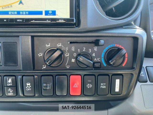 Hino DUTRO 2022-03 7250573-21