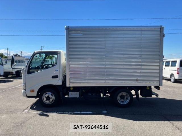 Hino DUTRO 2022-03 7250573-4