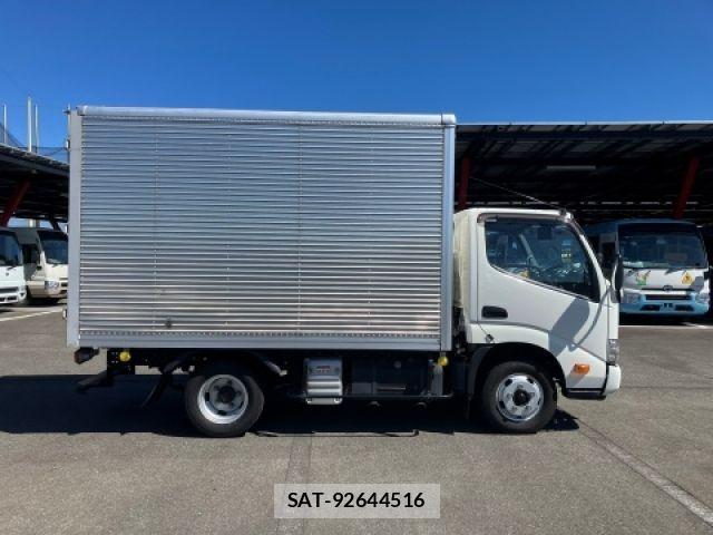 Hino DUTRO 2022-03 7250573-5