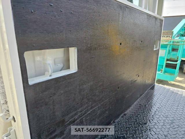 Hino DUTRO 2019-03 7250592-9