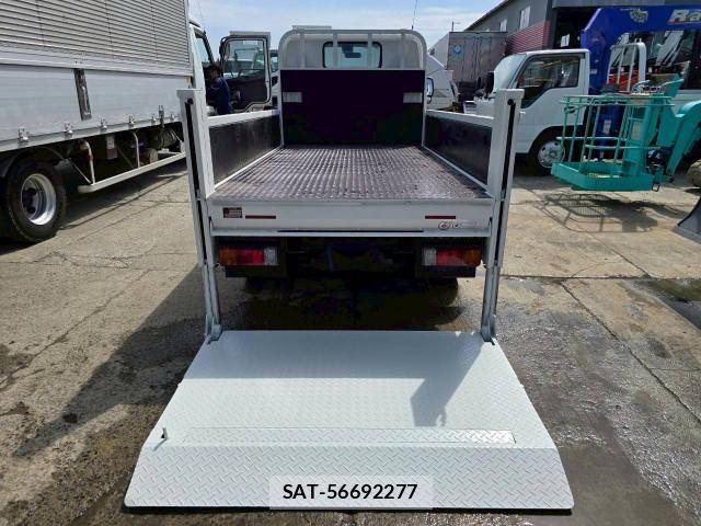 Hino DUTRO 2019-03 7250592-11