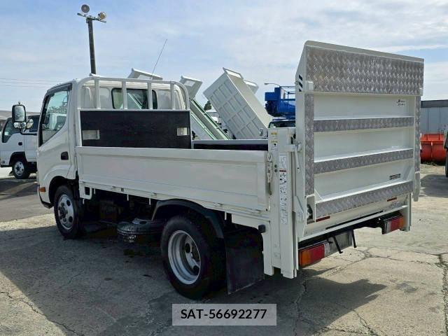 Hino DUTRO 2019-03 7250592-5