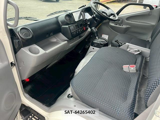 Hino DUTRO 2022-03 7250582-22