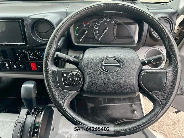 Hino DUTRO 2022-03 7250582-25