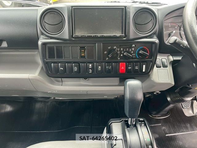 Hino DUTRO 2022-03 7250582-27