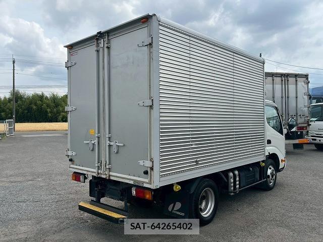 Hino DUTRO 2022-03 7250582-5