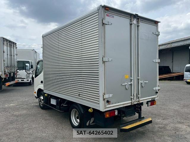 Hino DUTRO 2022-03 7250582-7