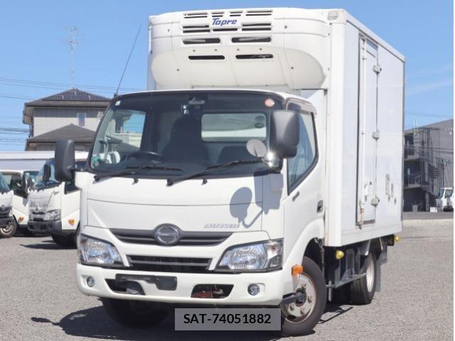 Hino DUTRO 2017-06 7250567-0