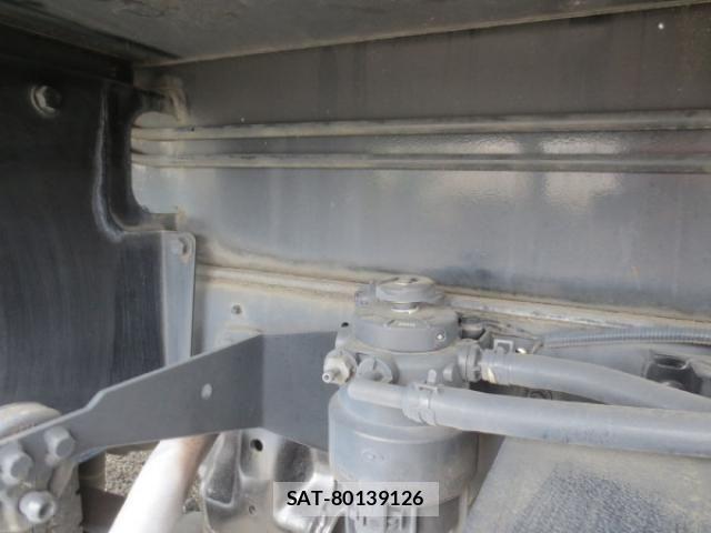 Hino DUTRO 2018-01 7250585-17