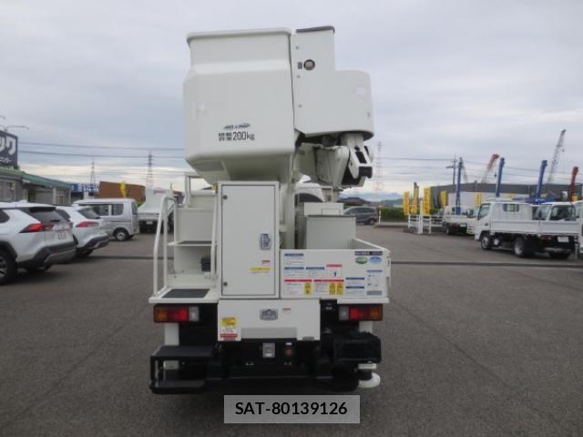 Hino DUTRO 2018-01 7250585-6