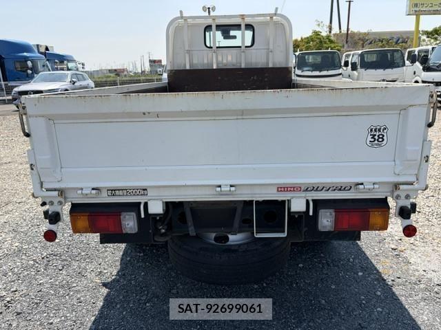Hino DUTRO 2016-06 7250589-4