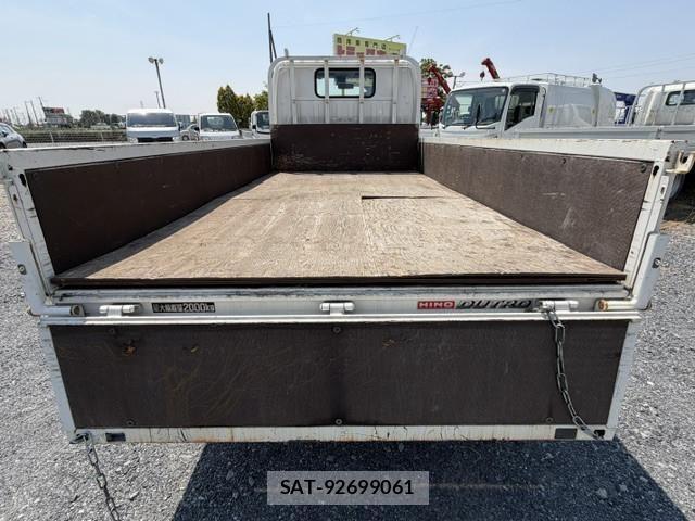 Hino DUTRO 2016-06 7250589-8