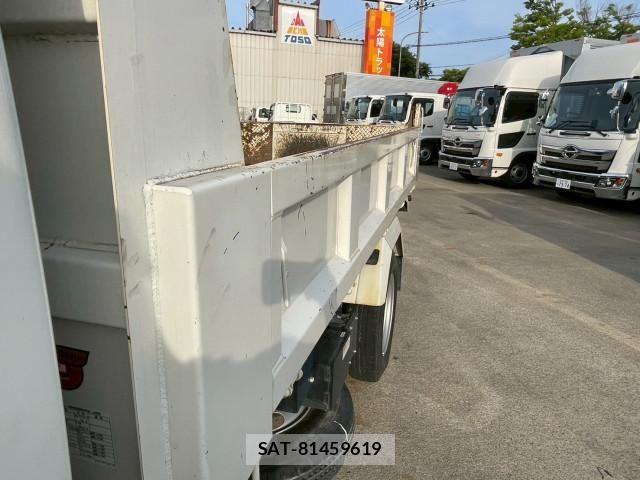 Hino DUTRO 2022-03 7250559-9