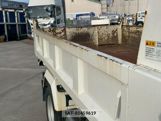 Hino DUTRO 2022-03 7250559-11
