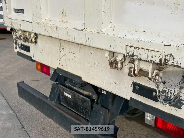 Hino DUTRO 2022-03 7250559-21