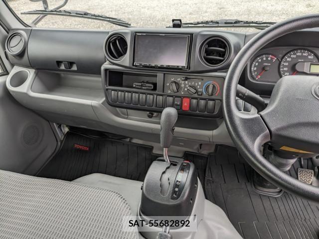 Hino DUTRO 2019-10 7250593-27