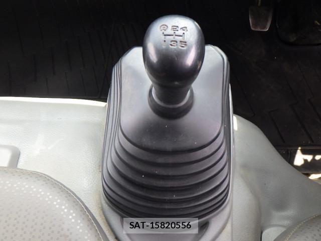 Hino DUTRO 2013-09 7250594-13