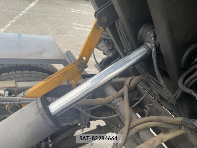 Hino DUTRO 2017-10 7250588-24