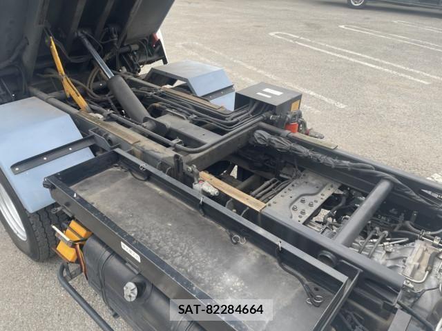 Hino DUTRO 2017-10 7250588-25