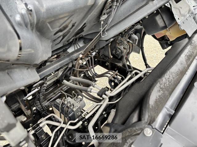 Hino DUTRO 2017-02 7250598-17