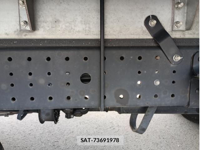 Hino DUTRO 2022-03 7250558-9