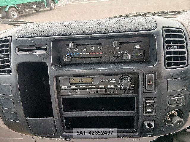 Hino DUTRO 2009-09 7271830-12