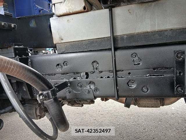 Hino DUTRO 2009-09 7271830-16