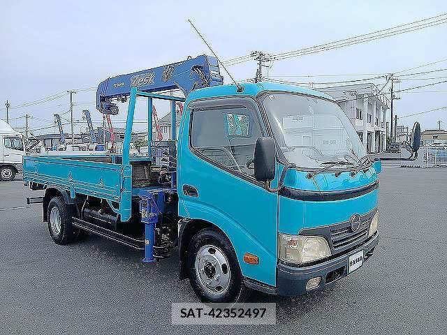 Hino DUTRO 2009-09 7271830-1