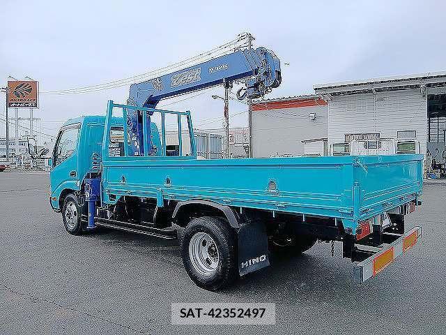 Hino DUTRO 2009-09 7271830-3