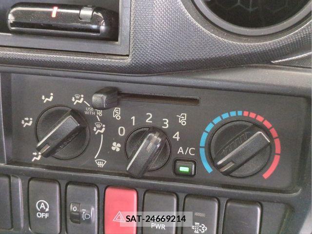 Hino DUTRO 2014-10 7271833-9
