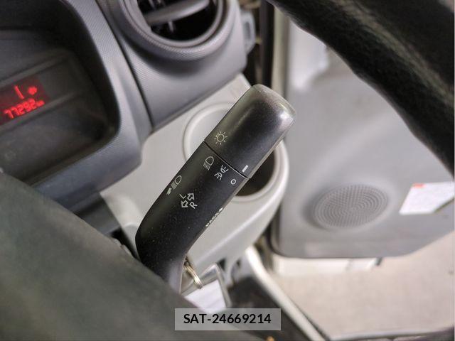 Hino DUTRO 2014-10 7271833-25